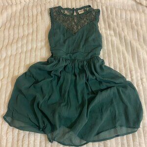 🍏 Vintage Vero Moda Emerald-Teal Green Lace Empire-Style Mini Dress